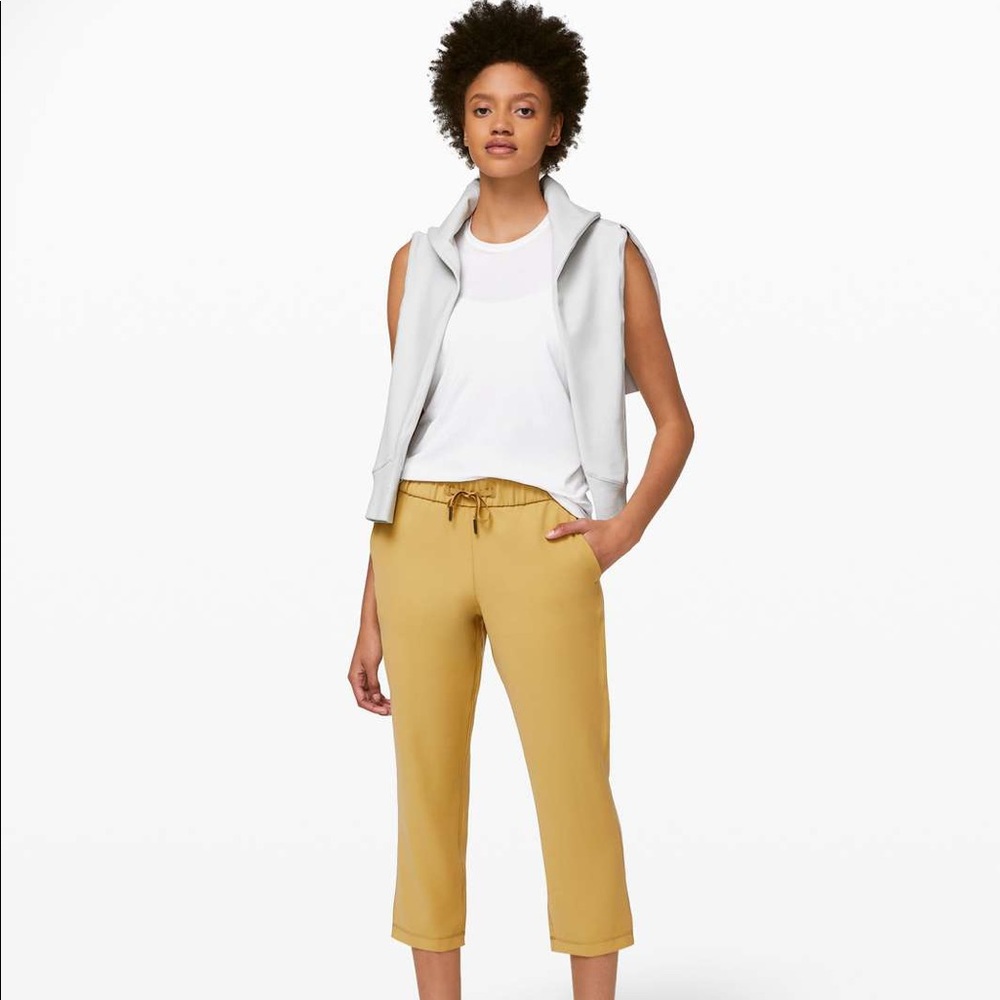 lululemon on the fly crops 4